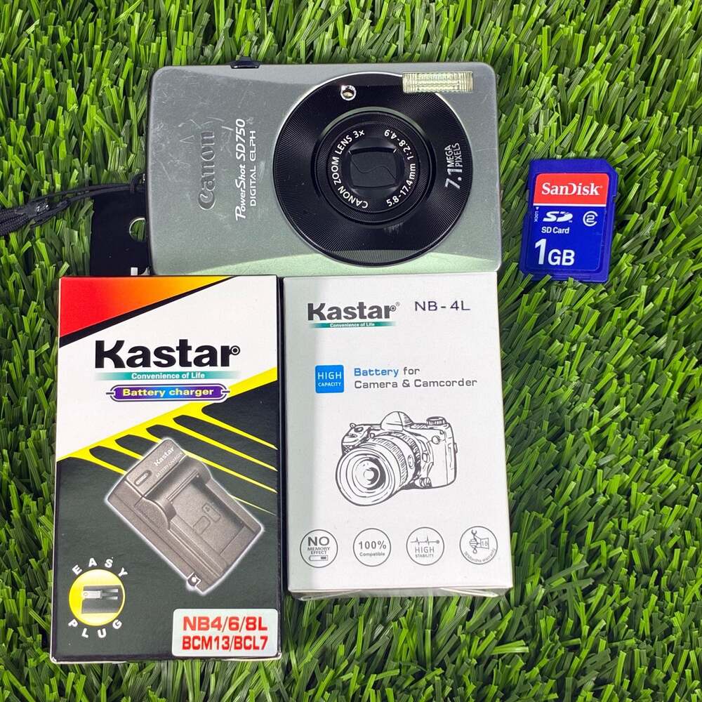 Canon PowerShot SD750 Digital ELPH 7.1MP Camera with Battery, Charger, and SD Ca